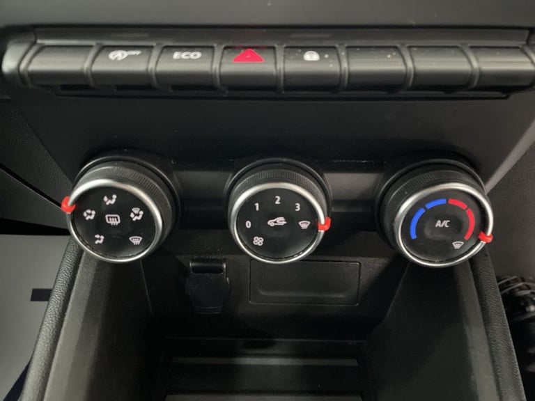 2020 Renault Clio 1.0 TCe Play Hatchback 5dr Petrol Manual Euro 6 (s/s) (100 ps) - AA INSPECT Hat...