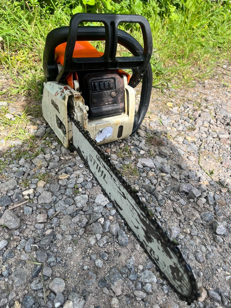 Stihl 018 petrol chainsaw good working order