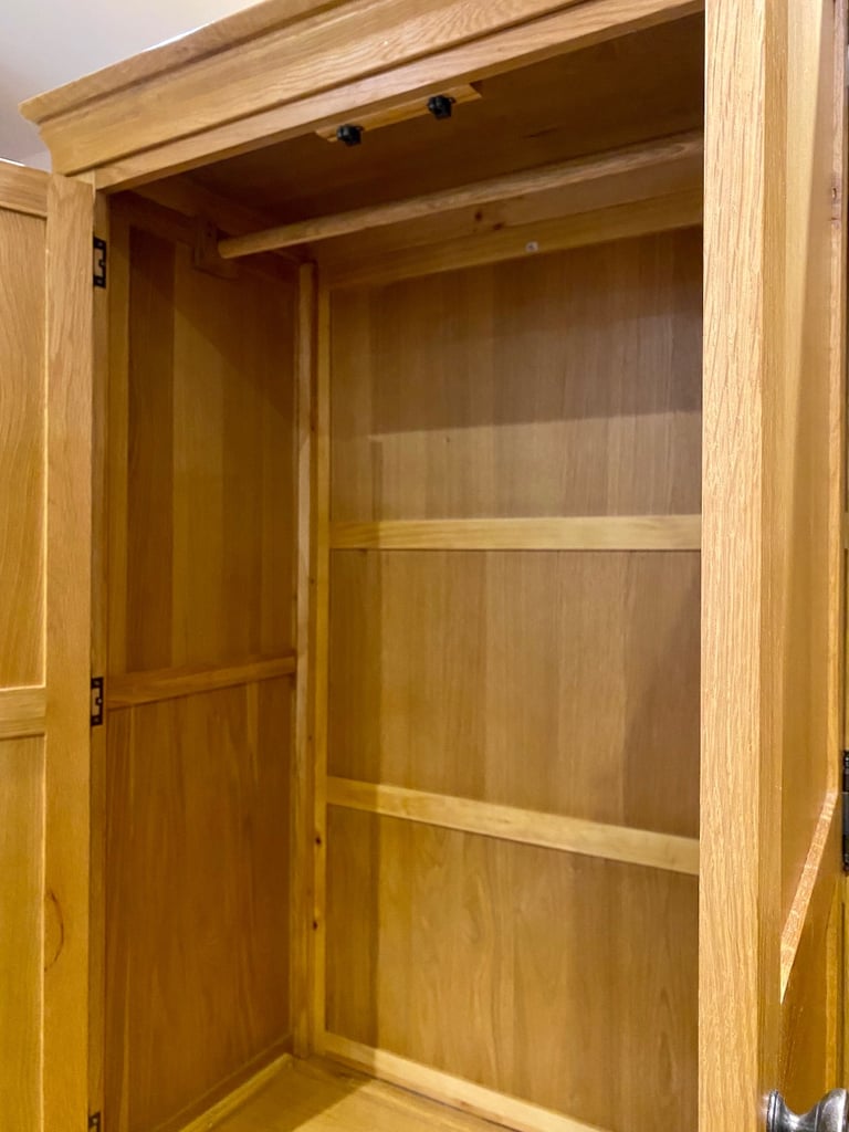 Oak farmhouse Triple Wardrobe 