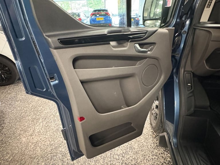 2021 Ford Transit Custom 2.0 EcoBlue 170ps Low Roof D/Cab Trail Van PANEL VAN DIESEL Manual