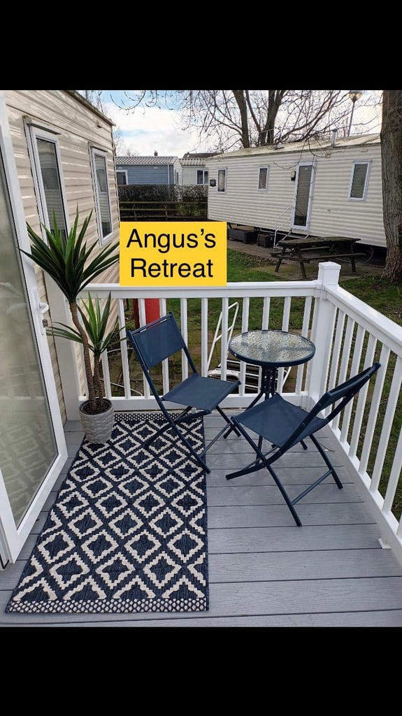 Pet friendly caravan Blackpool marton mere