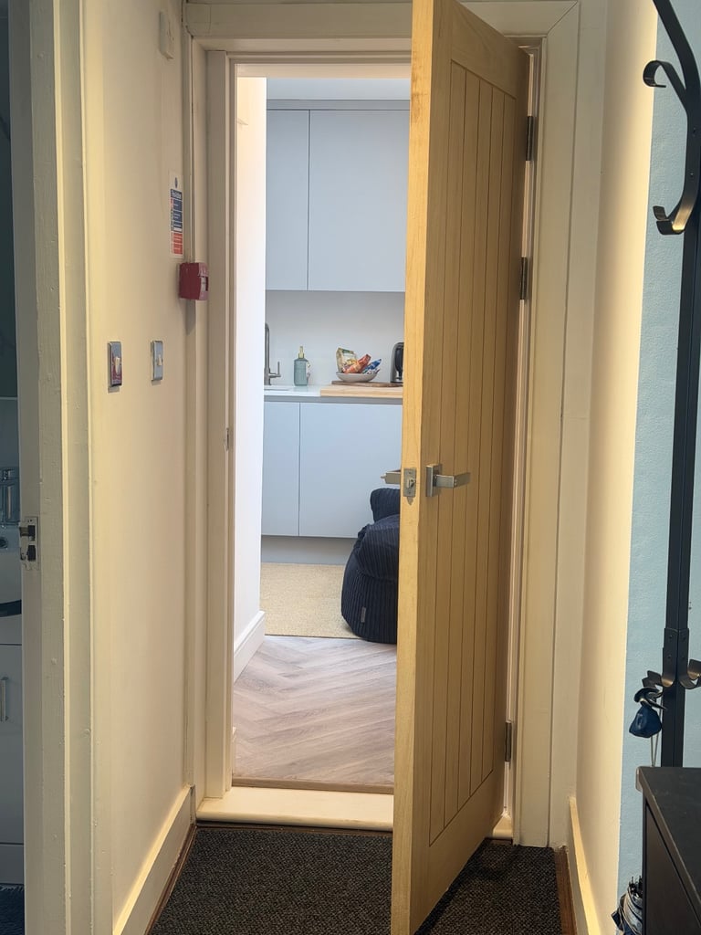 Stunning Newly Built One-Bed Duplex Flat  