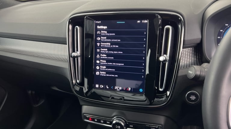 2025 Volvo XC40 Ultra, B4 Mild hybrid, Petrol, Dark Estate Petrol Automatic