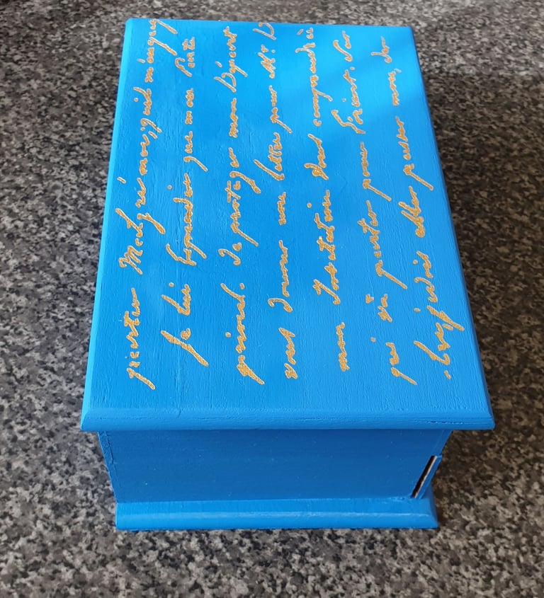 Jewellery Presentation Box French Script Handpainted