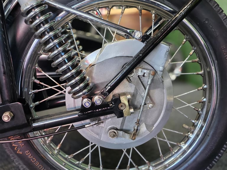 1969 BSA THUNDERBOLT 650 GARRARD WATSONIAN SIDECAR BARN FIND