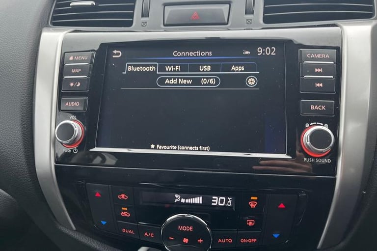 2019 Nissan Navara Double Cab Pick Up N-Guard 2.3dCi 190 TT 4WD Auto PICK UP DIESEL Automatic