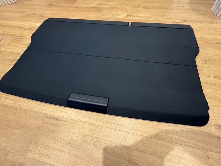 image for Range Rover Vogue Parcel Shelf