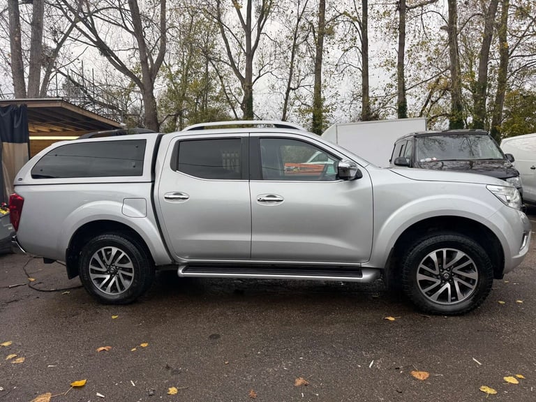 2016 Nissan Navara Double Cab Pick Up Tekna 2.3dCi 190 4WD Auto PICK UP DIESEL Automatic