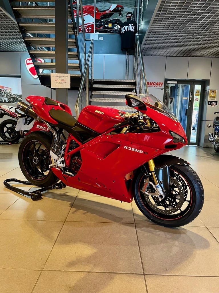 image for *SOLD* DUCATI 1098S 2007 PRESENTED IN EXCELLENT CONDITION