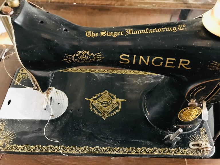 Antique Mechanical Singer Treadle Foldaway Sewing Machine