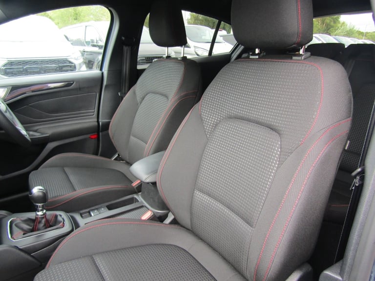 2023 Ford Focus 1.0T EcoBoost ST-Line 5dr - 1 Owner / Protection Pack Hatchback Petrol Manual