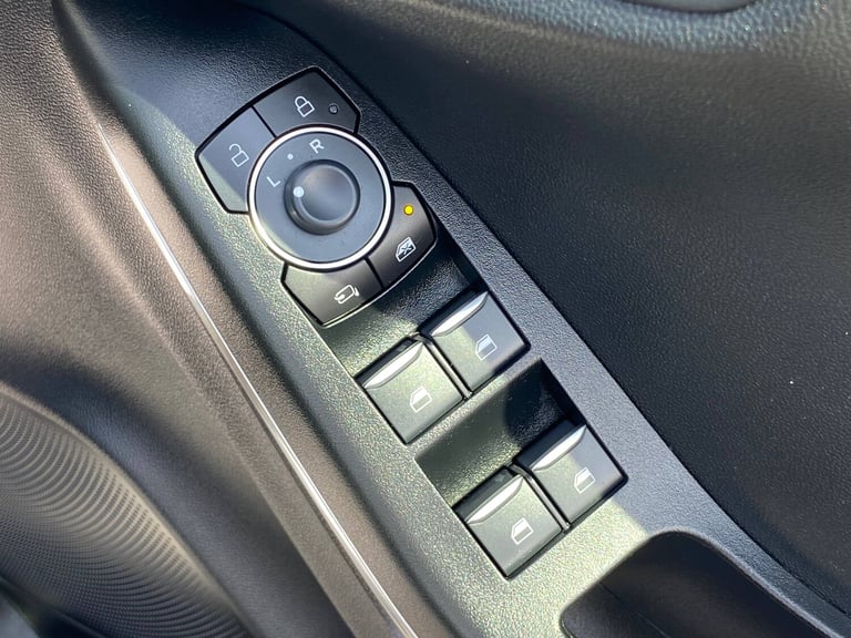 2023 Ford Puma 1.0T Ecoboost ST-LINE X MHEV 125ps 5dr Hatchback PETROL Manual