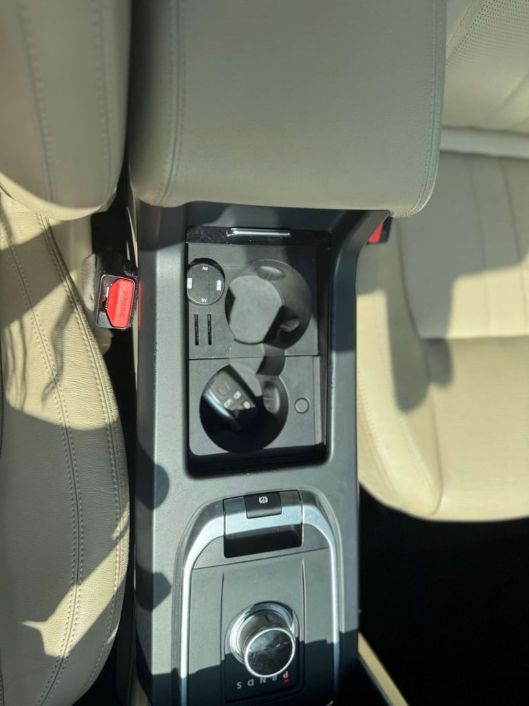 2015 Land Rover Discovery Sport 2.2 Discovery Sport HSE SD4 Auto 4WD 5dr SUV Diesel Automatic