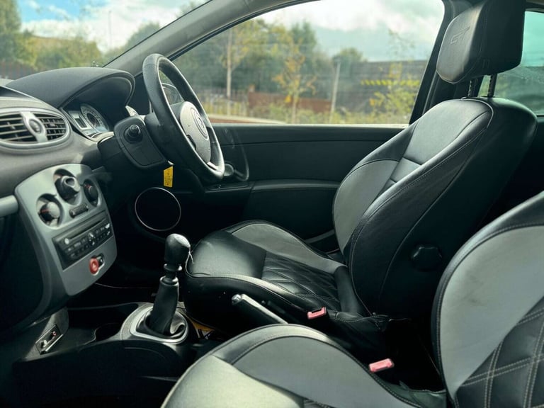 2009 Renault Clio 1.6 VVT 128 GT 3dr HATCHBACK PETROL Manual