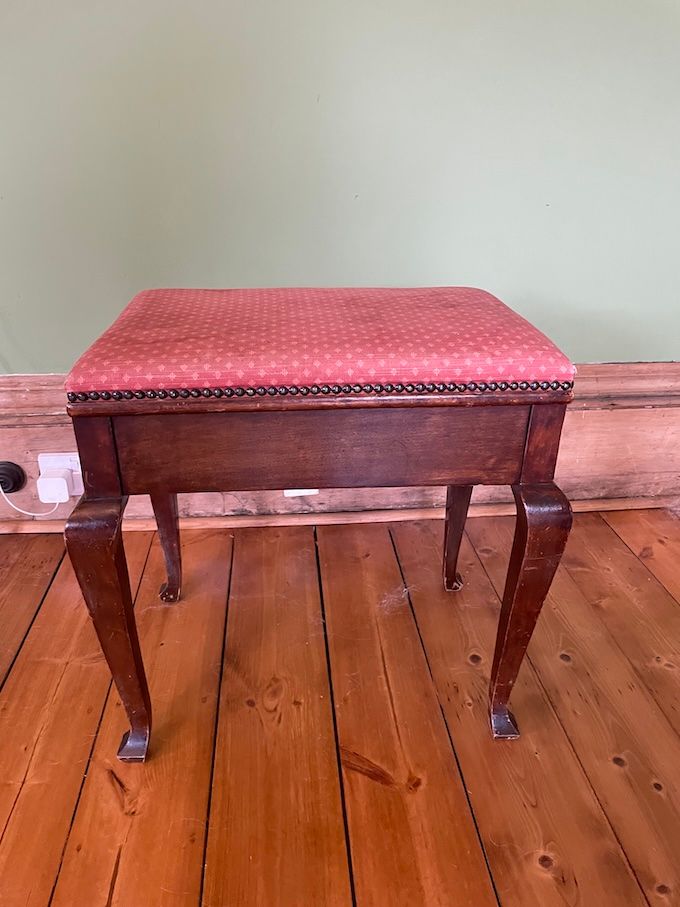 image for Piano stool