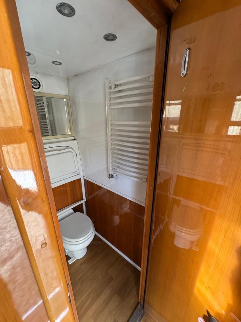 2007 Iveco STRALIS 7 HORSE LEHEL HORSEBOX Diesel Automatic