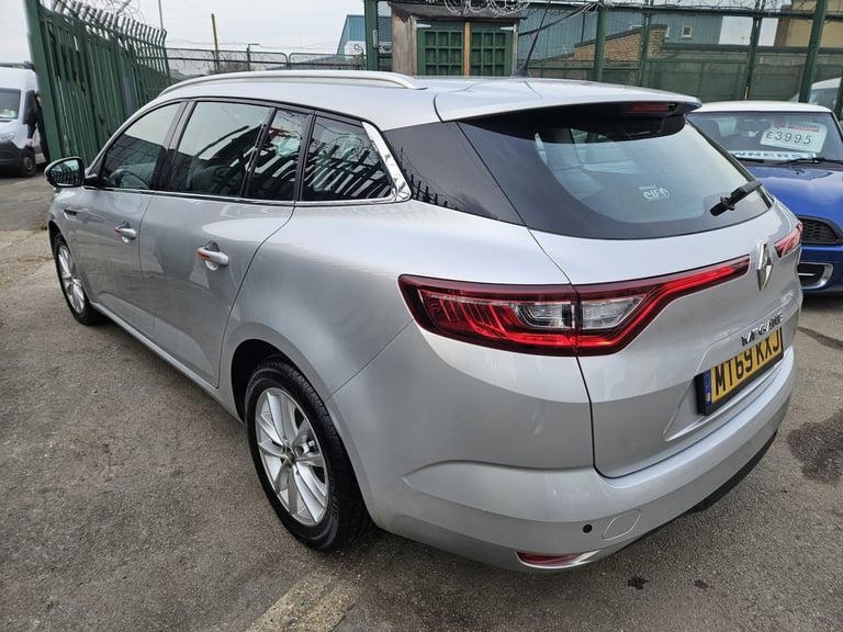 2019 Renault Megane 1.3 TCE Play 5dr ESTATE Petrol Manual