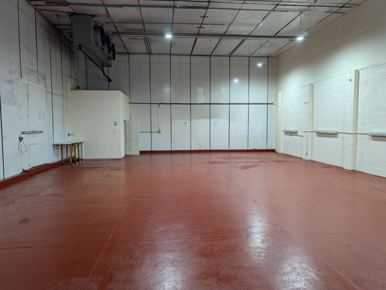 image for   2,411 sq. ft. Commercial Unit - Scale Up With no deposit