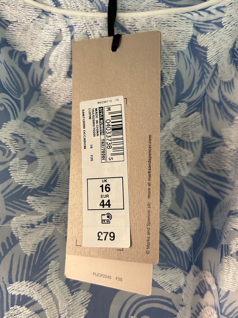 Ladies brand new size 16 m & s dress. 