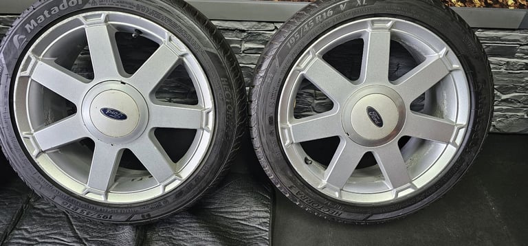 Ford Genuine 16 alloy wheels + 4 x tyres 195 45 16