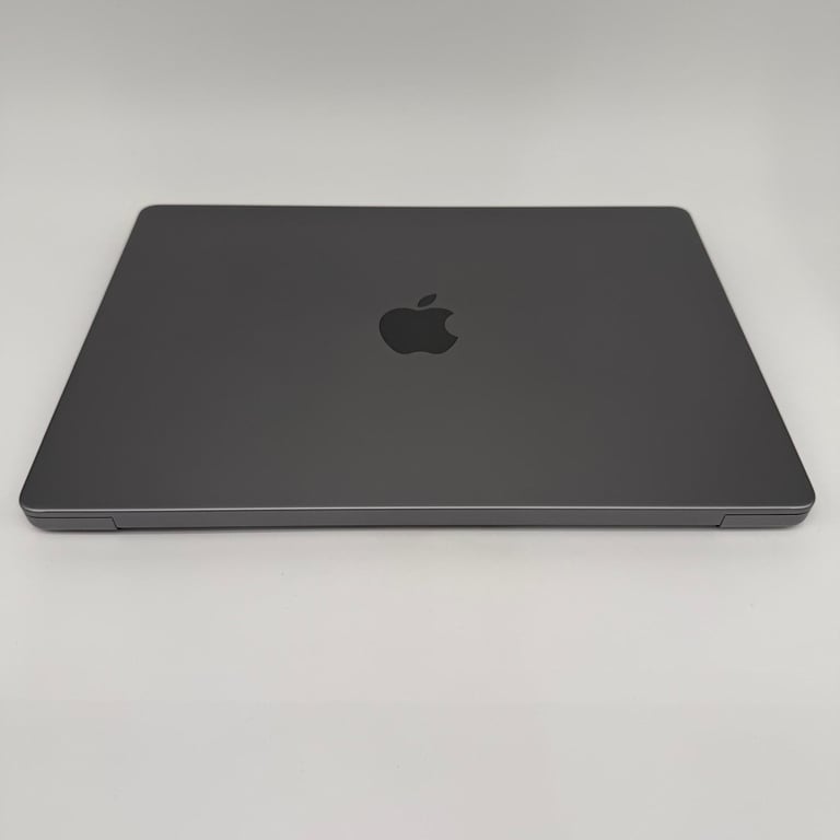 Apple Macbook M2 Pro 16GB 512SSD 26 CYCLES 
