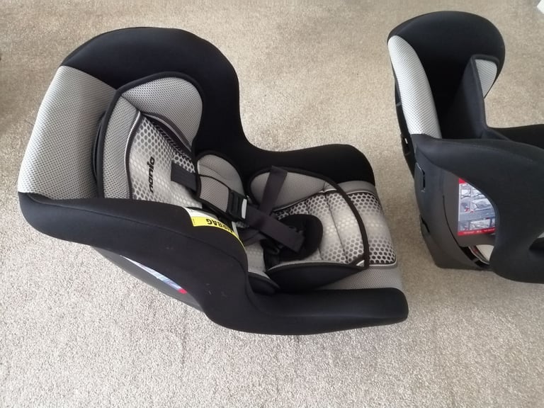 2 Nania Child Car Seats group 0/1/2 up to 25kg
