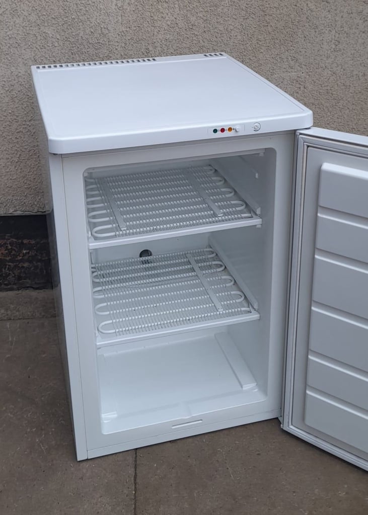 UNDERCOUNTER FREEZER: ZANUSSI,  55CM WIDE * delivery available *