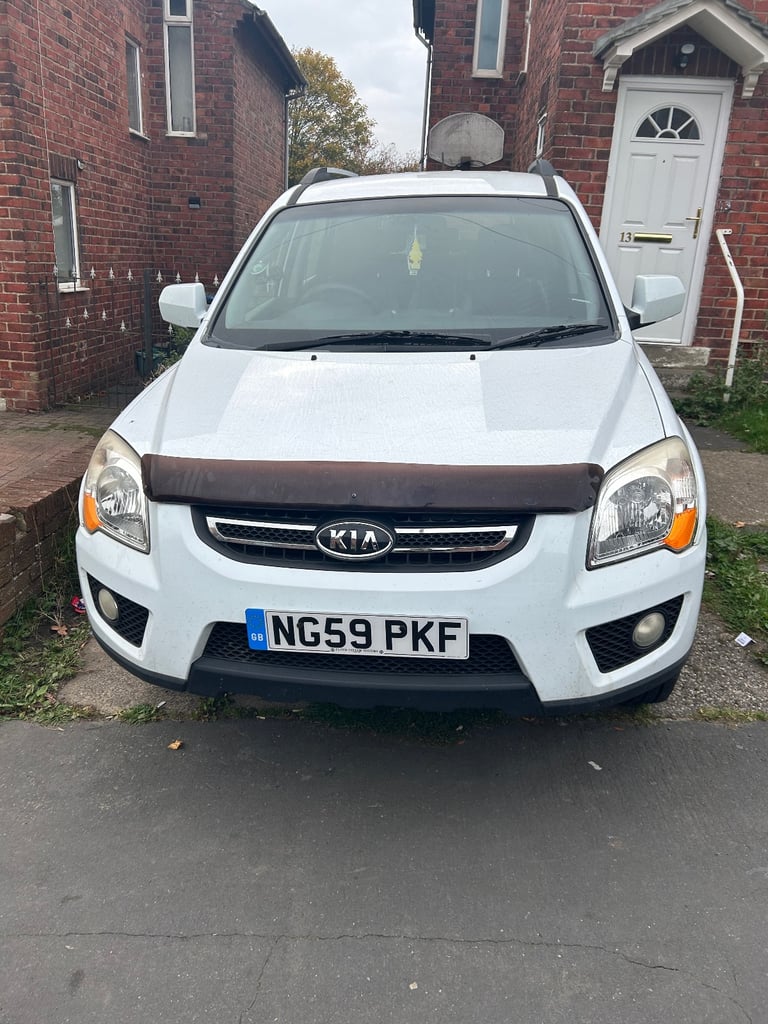 Cheap Kia, SPORTAGE, Estate, 2010, Manual, 1991 (cc),5 doors for sale in Durham, Durham