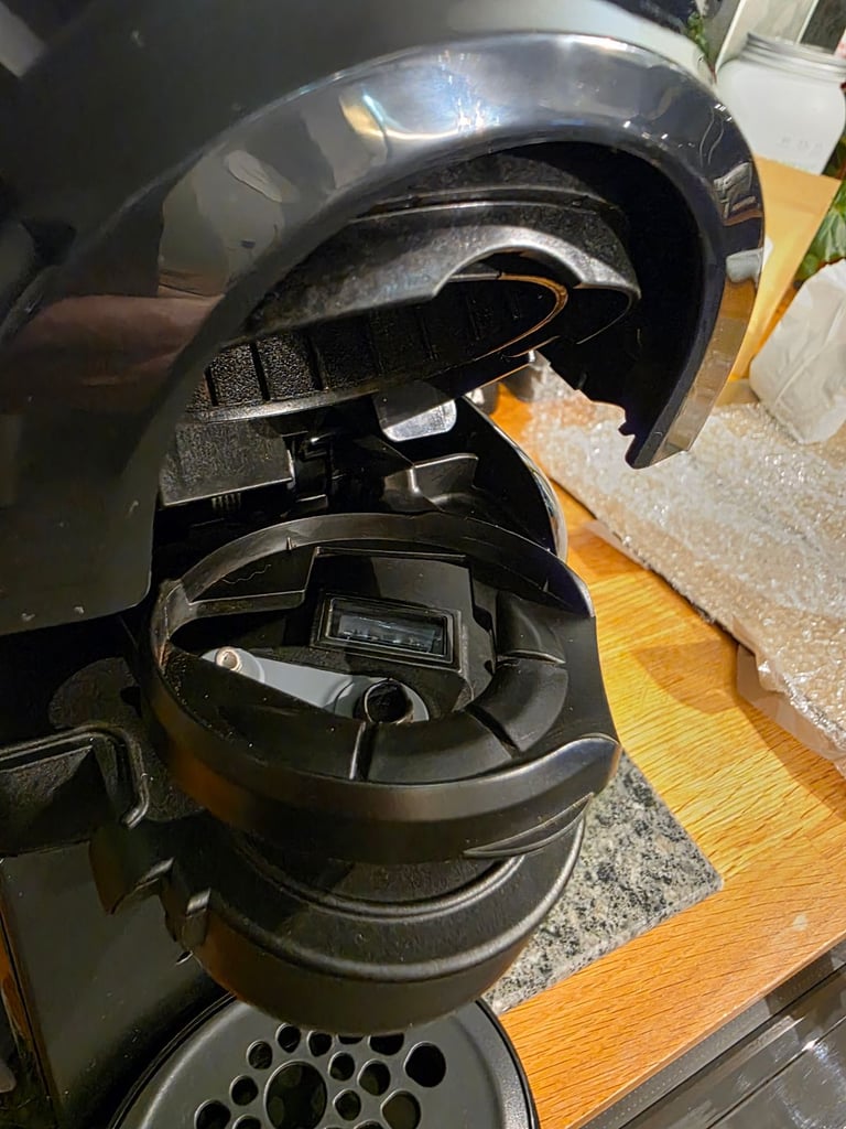 Bosch Tassimo Vivy 2 black Coffee Pod Machine. Auto Hot Drink Chocolate expresso Latte Barista maker