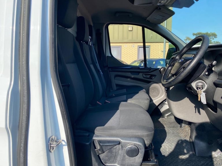 2018 Ford Transit Custom 2.0 TDCi 130ps Low Roof Van PANEL VAN DIESEL Manual