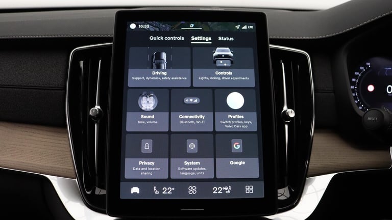  Volvo XC90 B5 (P) AWD Plus Dark (Sunroof, Harman Kardon, 360 Camera) Petrol/Electric Hybrid Auto...