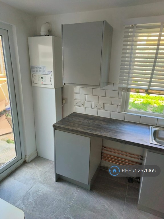 3 bedroom house in Thomas Street, Rochester, ME1 (3 bed) (#2676165)