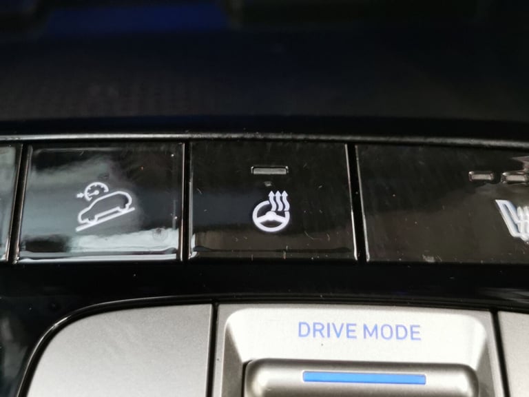 2022 Hyundai TUCSON 1.6 TGDi Hybrid 230 Premium 5dr 2WD Auto ESTATE PETROL/ELECTRIC Automatic