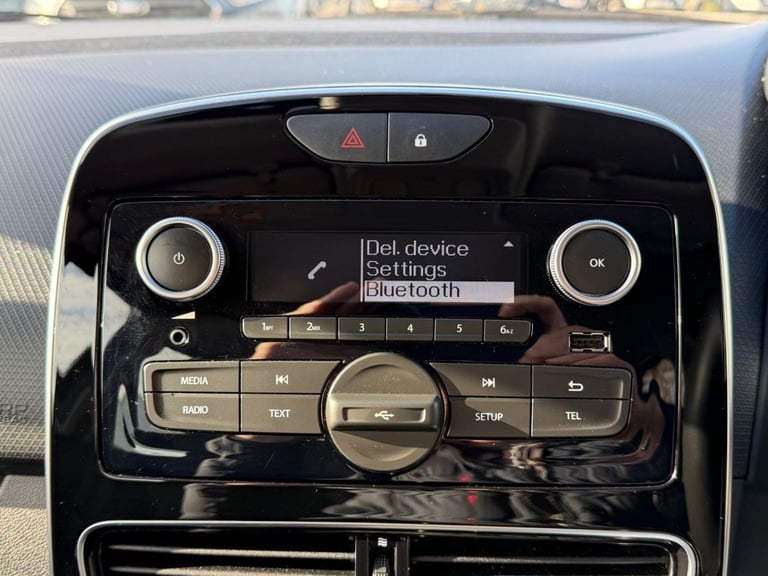 2019 Renault Clio 1.5 dCi Play Hatchback 5dr Diesel Manual Euro 6 (s/s) (90 ps) Hatchback Diesel ...