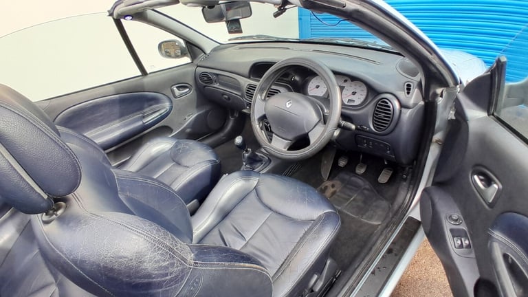 2002 Renault Megane 1.6 16V Dynamique + 2dr COUPE Petrol Manual