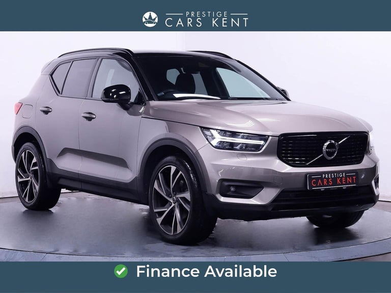 2022 Volvo XC40 Ultra Dark B4 (197 hp) ESTATE Petrol/Electric Hybrid Automatic