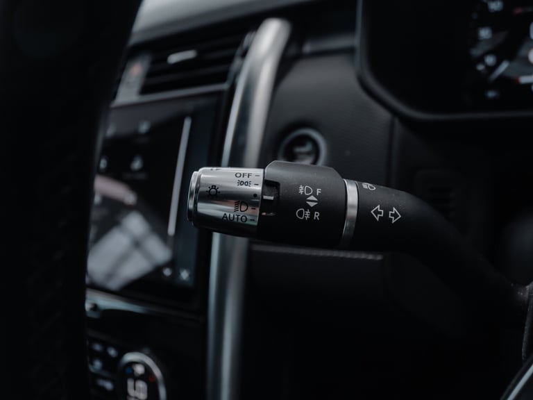 2021 Land Rover Discovery 3.0 D300 R-Dynamic HSE 5dr Auto ESTATE DIESEL Automatic