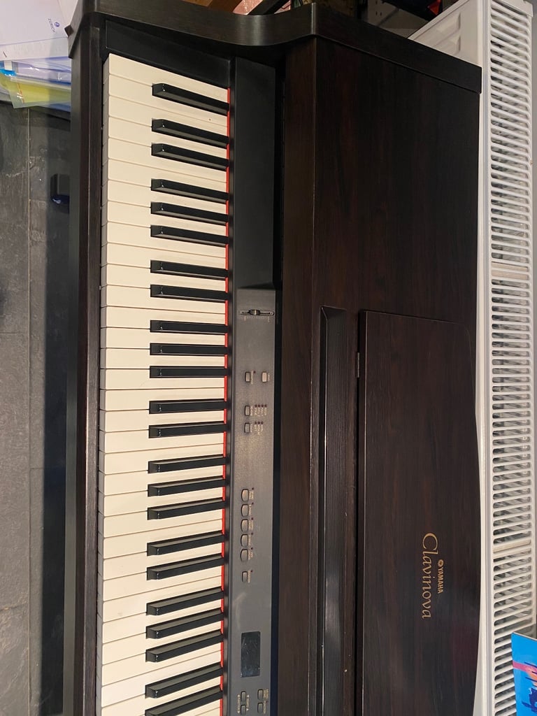 🎹 Yamaha Clavinova CLP-411 Digital Piano(Read desc)