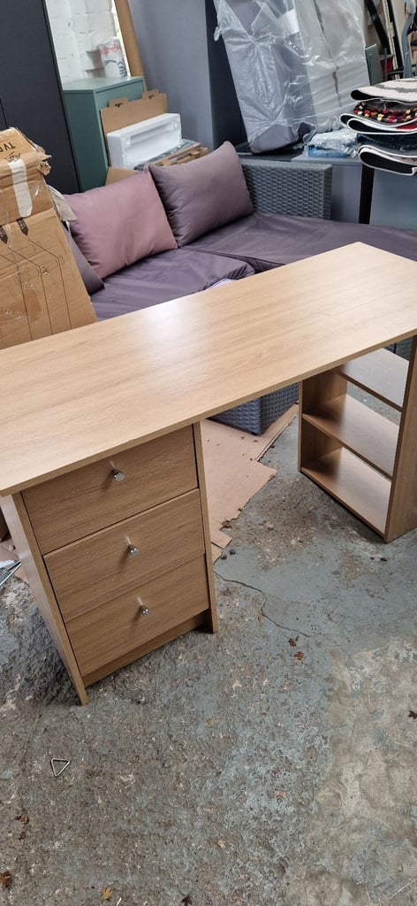  Argos home malibu 3 drawer office desk only - oak effect - Assembled - Slight marks to top