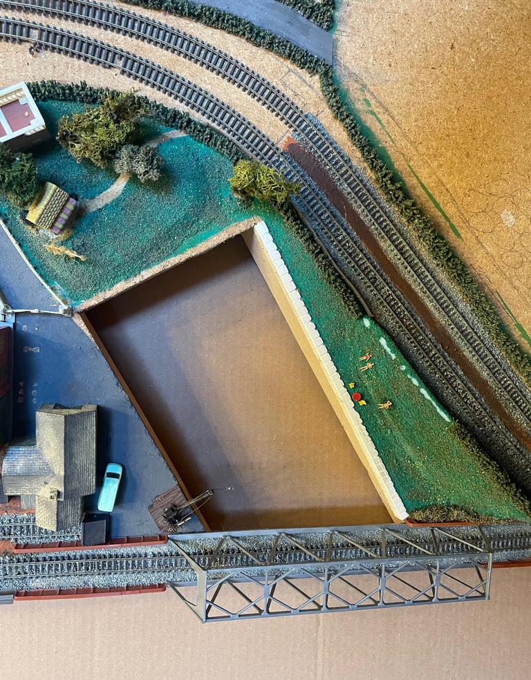 N Gauge model railway baseboard and scenery