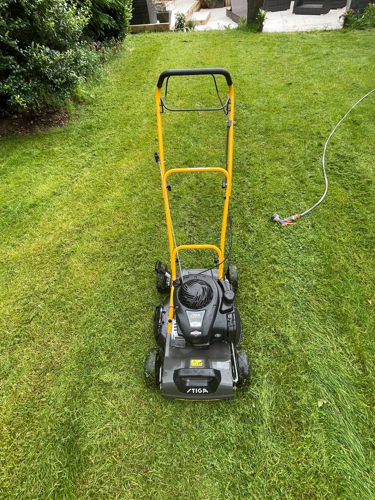 Stiga Multiclip 47 sq lawnmower