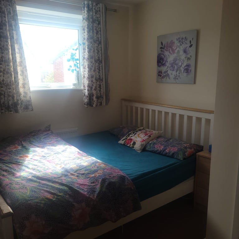 4 bedroom two new houses with a security car park 