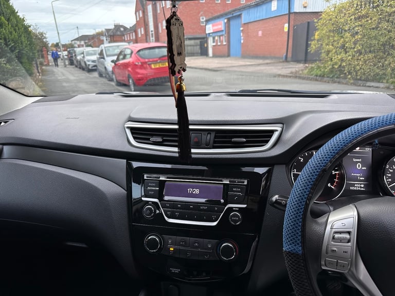 Nissan, QASHQAI, Hatchback, 2016, Manual, 1461 (cc), 5 doors