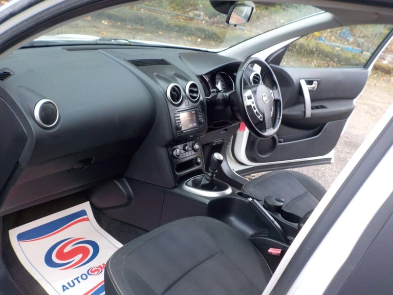 2012 Nissan Qashqai 1.5 dCi n-tec+ 2WD Euro 5 5dr HATCHBACK Diesel Manual
