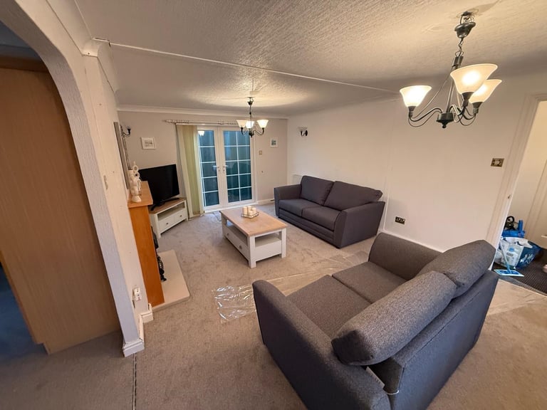 MASSIVE 48x20ft Roughcast Centre Lounge Mobile Home - Offsite Sale, Private Land