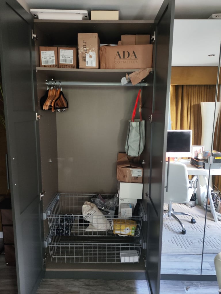 Wardrobes Mirror and Grey 