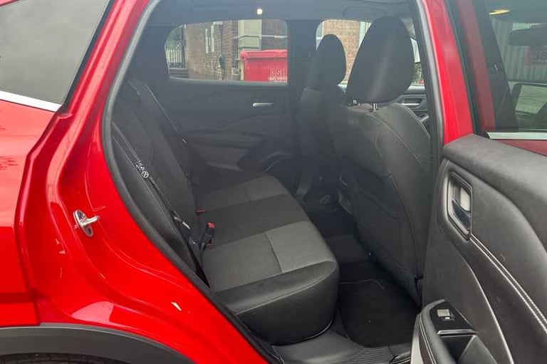 2022 Nissan Qashqai 1.3 DiG-T MH 158 N-Connecta 5dr Xtronic HATCHBACK PETROL Automatic