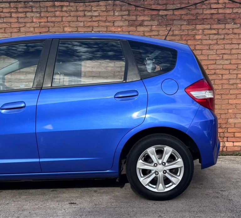 2011 Honda Jazz 1.4 i-VTEC ES 5dr HATCHBACK PETROL Manual