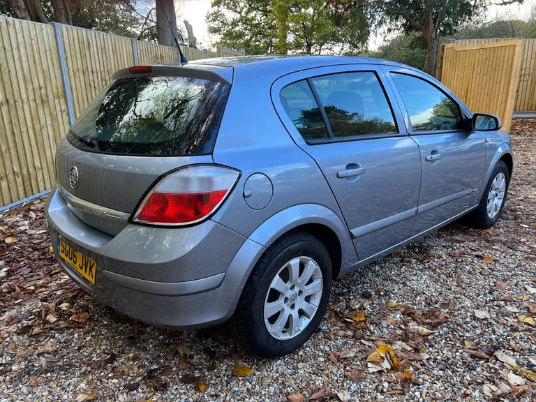 2006 Vauxhall Astra 1.6i 16v Club 5dr HATCHBACK Petrol Manual