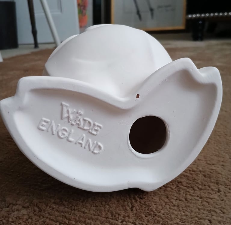 Natwest Pigs Lombard Bisque RARE